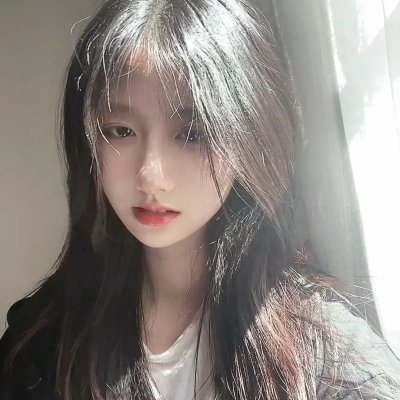 红色尾翼